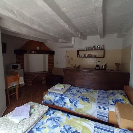 Apartmani Bartulasi Roč المظهر الخارجي الصورة