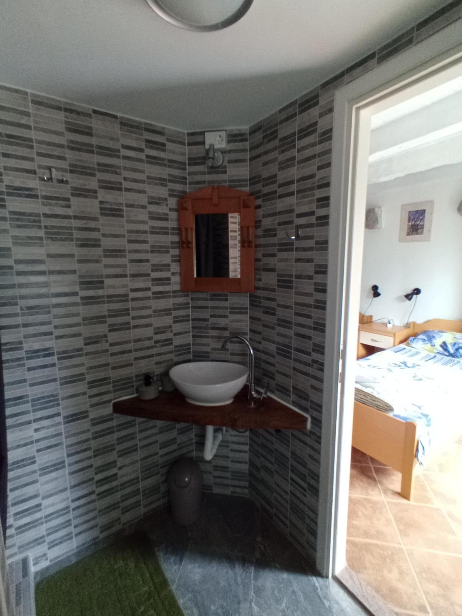 Apartmani Bartulasi Roč المظهر الخارجي الصورة