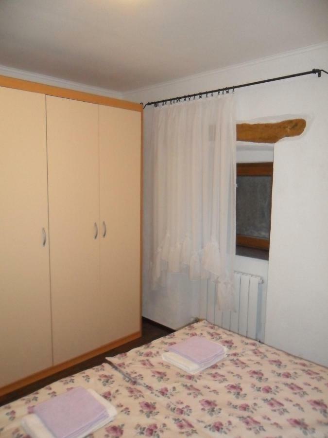 Apartmani Bartulasi Roč المظهر الخارجي الصورة